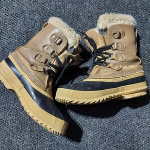Womens sorel insulated  boots size 7